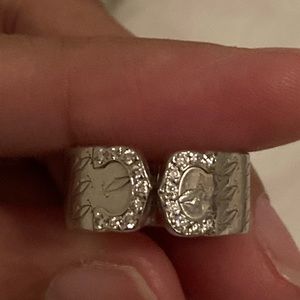 💯% Authentic Cartier Merry Christmas ring 18k WG